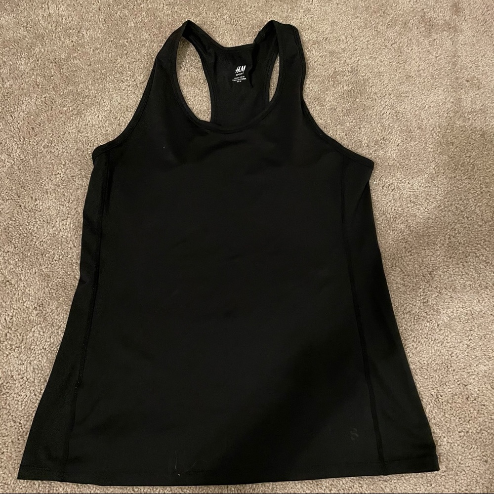 H&M black sport top (M)